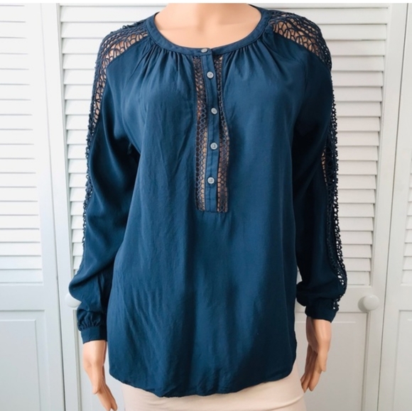 LOFT blouse - Picture 3 of 9